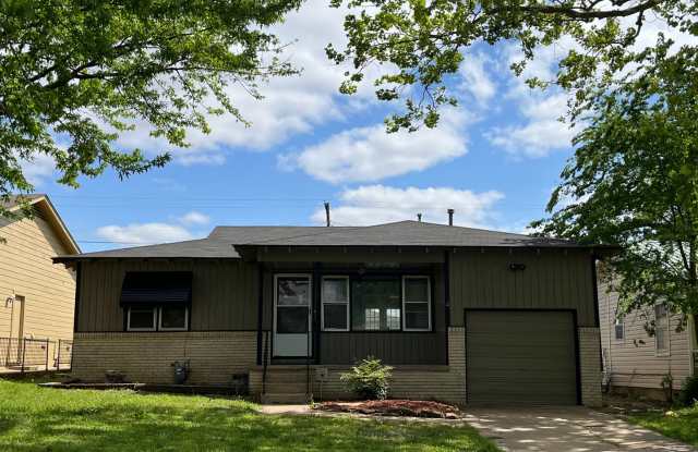 Three Bedroom Tulsa, 1 Bath - 6530 East 8th Street, Tulsa, OK 74112