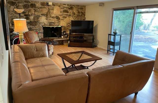 1949 Clover Road Gallery 3