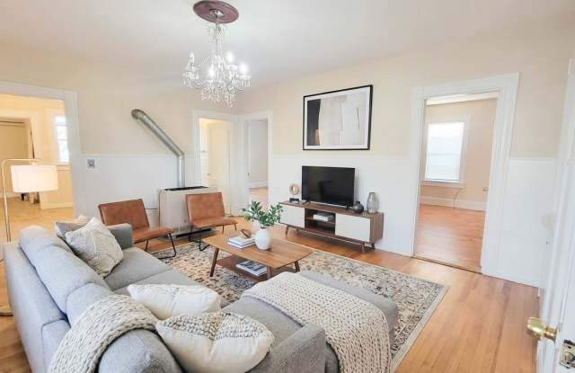 416 Cedar St (Right) photos photos