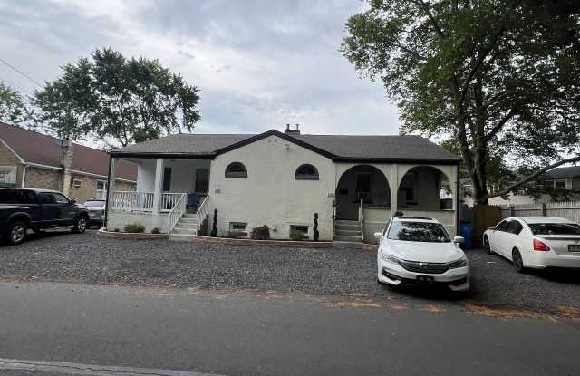 1306 Ashby Ave photos photos