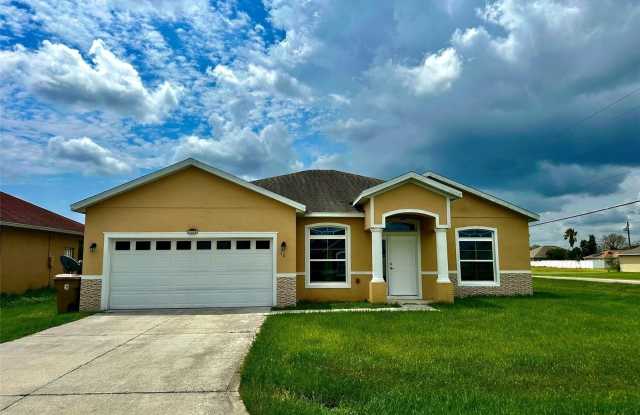 102 AURELIA Court Gallery 1