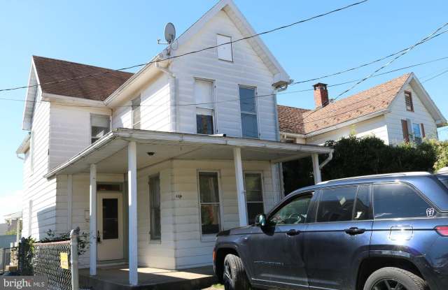 442 SUMMIT Avenue Gallery 1