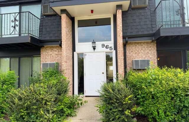 965 WESTMORELAND Drive Gallery 1