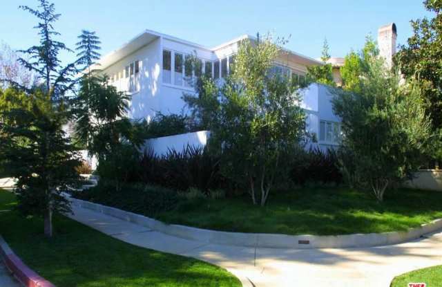 12211 DUNOON Lane - 12211 Dunoon Lane, Los Angeles, CA 90049