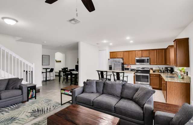 8455 Lakeview Trail Gallery 3