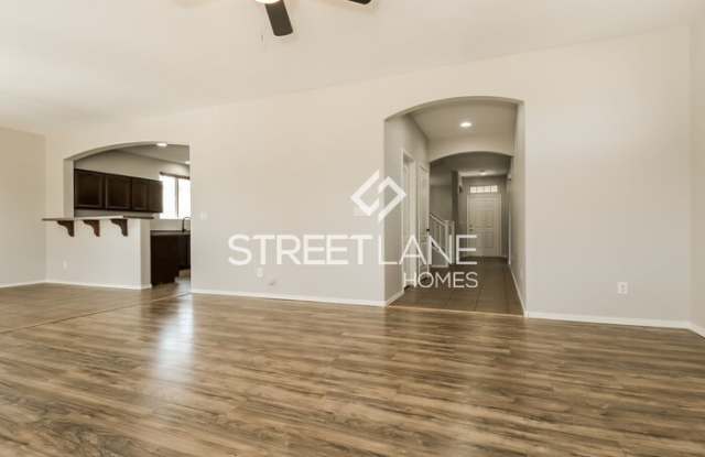 17601 West Lilac Street Gallery 4