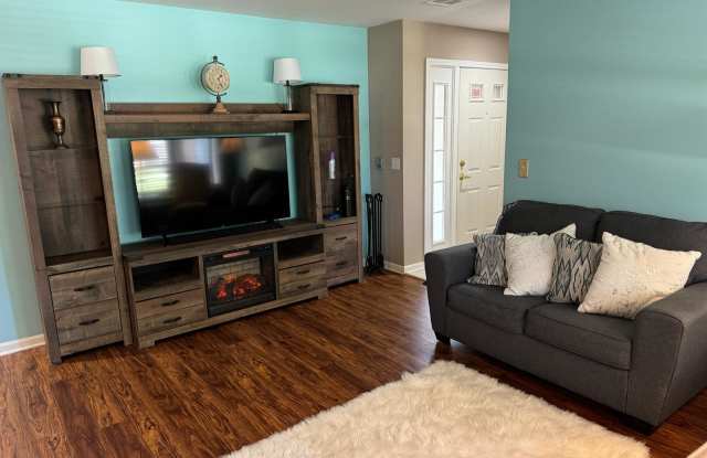 8979 Woodbridge Drive Gallery 4