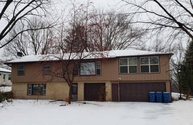 6409 Berkshire Lane N. - 6409 Berkshire Lane North, Maple Grove, MN 55311