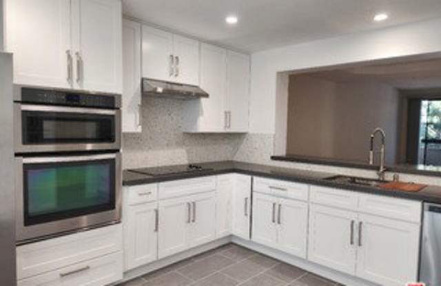 2122 Century Park East Gallery 1