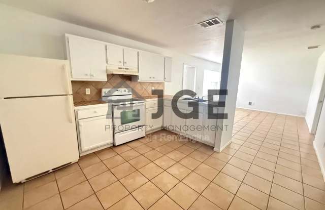 198 Charlotte Avenue Gallery 3