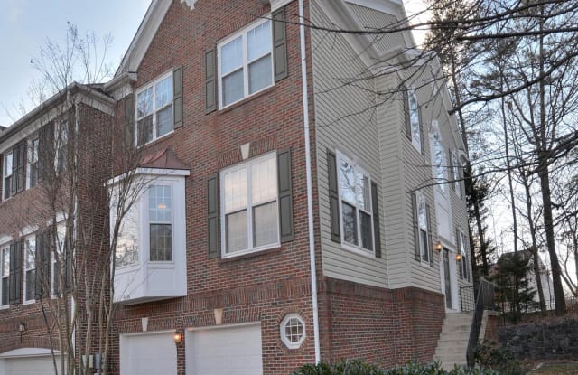 4046 TIMBER OAK TRAIL - 4046 Timber Oak Trail, Fair Oaks, VA 22033