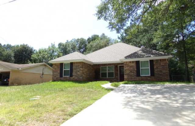 4 Bedroom Home on Pearl St! photos photos