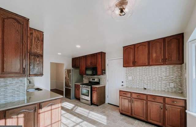 7601 MULBERRY BOTTOM LANE Gallery 4