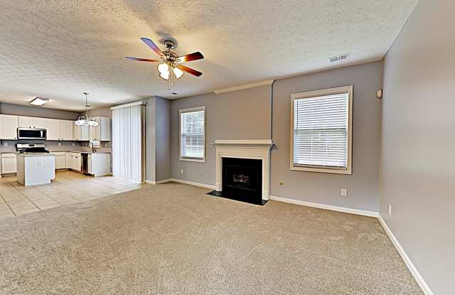 403 Park Creek Trce Gallery 3