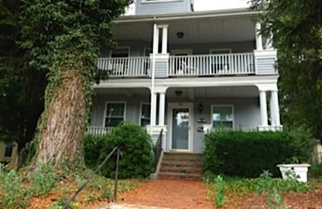 231 Curve St - 231 Curve Street, Dedham, MA 02026