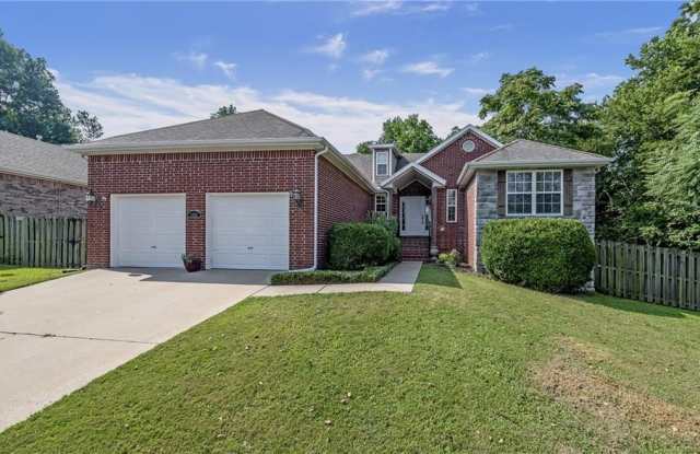 5033 Stepney  CT - 5033 Stepney Court, Fayetteville, AR 72704