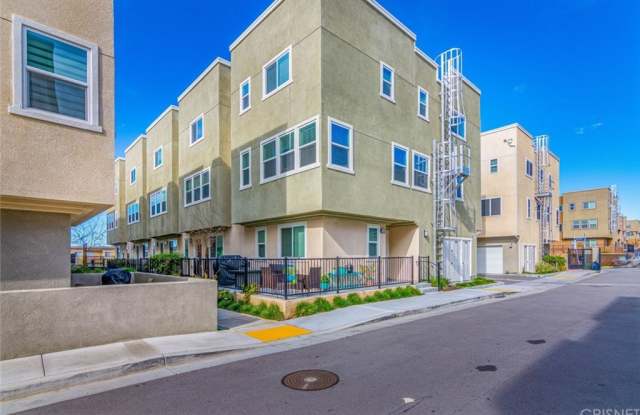 13264 Warnick Way - 13264 Warnick Blvd, Los Angeles, CA 91342