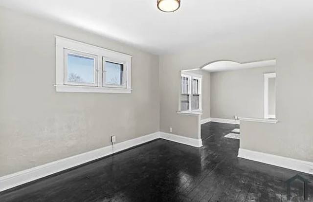 Charming 2BR House in Saint Louis photos photos