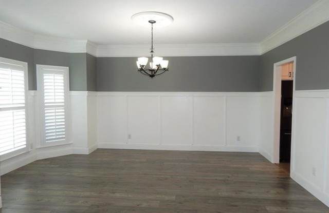 105 Jamestown Ct. Gallery 4