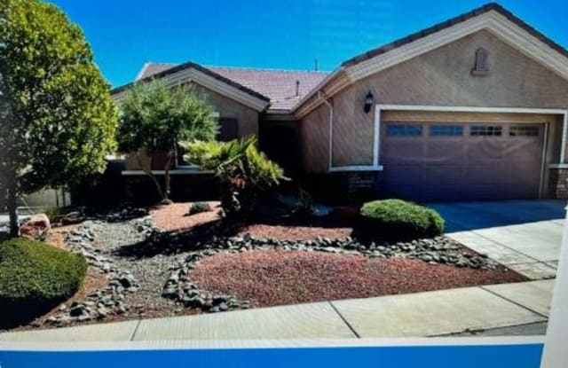 10391 Glen Oaks Lane - 10391 Glen Oaks Lane, Apple Valley, CA 92308