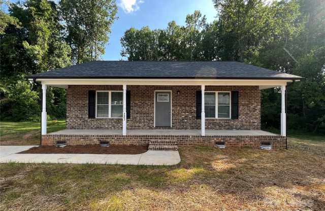 26 E J Street - 26 East J Street, Maiden, NC 28650