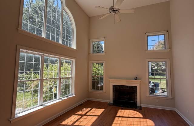 712 Garden Drive Gallery 2