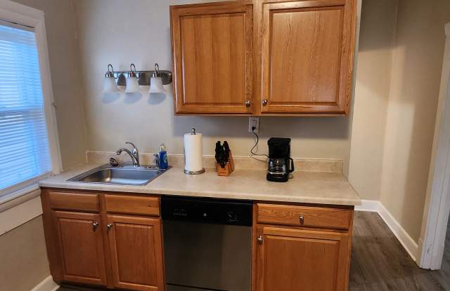 7119 West Schreiber Avenue Apt 2 Gallery 4