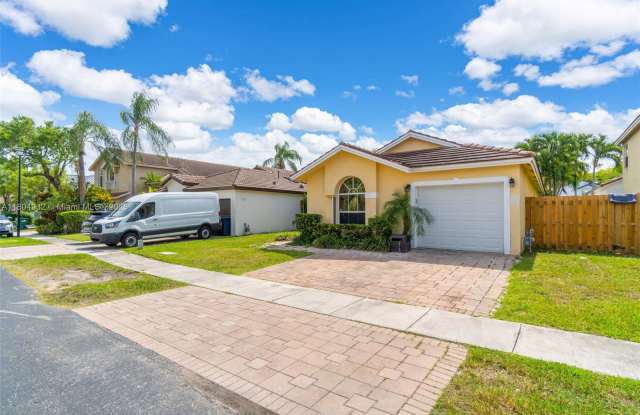 14761 Southwest 156th Avenue photos photos