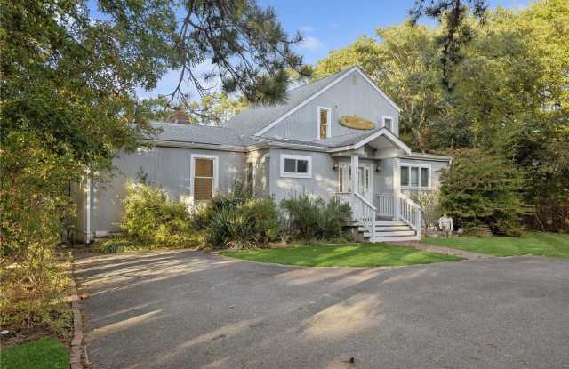 25 Blue Jay Way photos photos