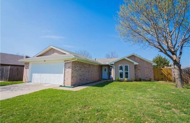 1080 W Hills Terrace - 1080 West Hills Terrace, Saginaw, TX 76179