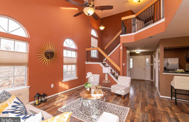31 CYPRESS PLACE Gallery 2