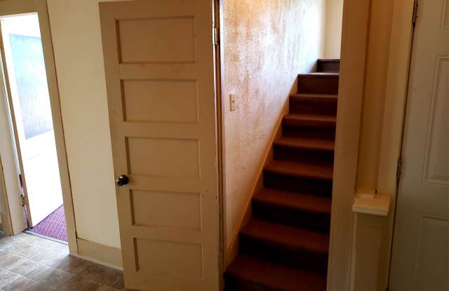 622 North 3rd Avenue - 2 photos photos