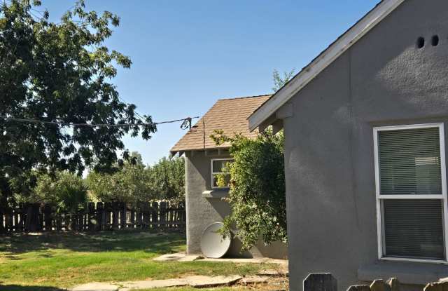 2 BR 1 BA Country home available now photos photos