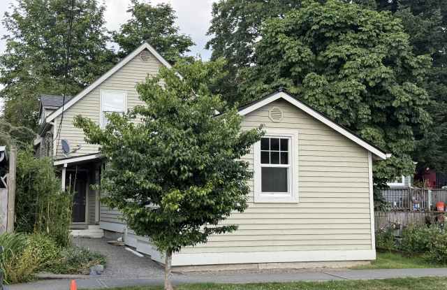 8074 Maple Avenue Southeast - 1 photos photos
