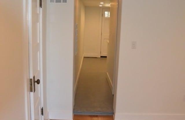 1715 Sargent Pl Gallery 4