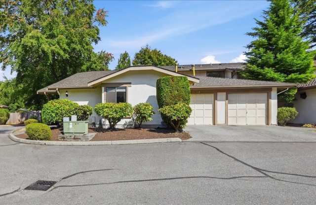 2Bd/2Ba Mill Creek Condo Gallery 3