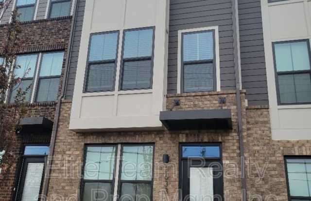 3633 S Tryon St photos photos