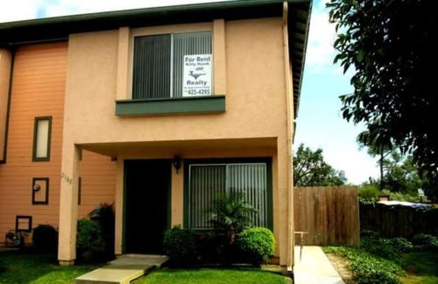 Beautiful 3 bedrooms condo in South San Diego Gallery 1