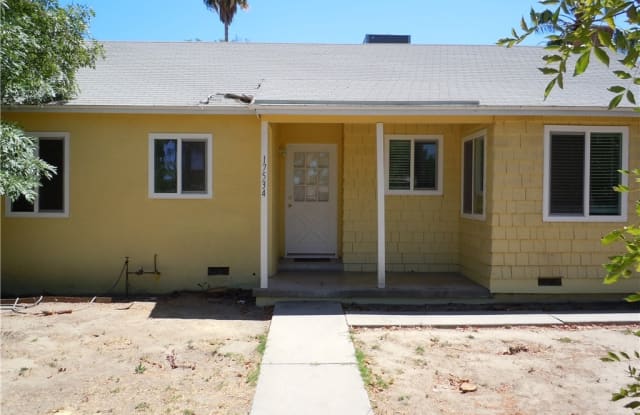 17534 Sherman Way - 17534 Sherman Way, Los Angeles, CA 91406