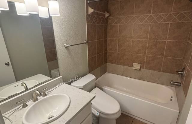 4515 Briar Hollow Place - 4515 Briar Hollow Place, Houston, TX 77027