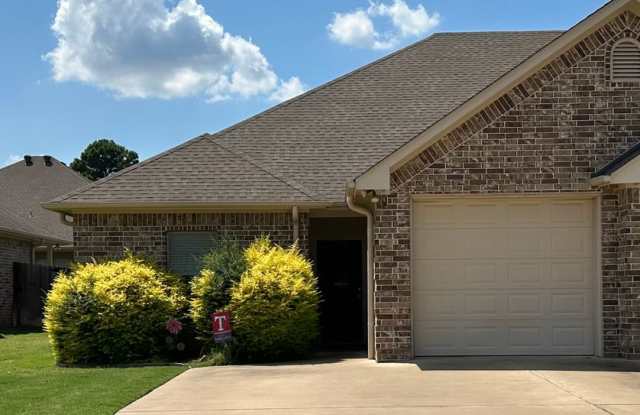 4045 Mobley Cir photos photos