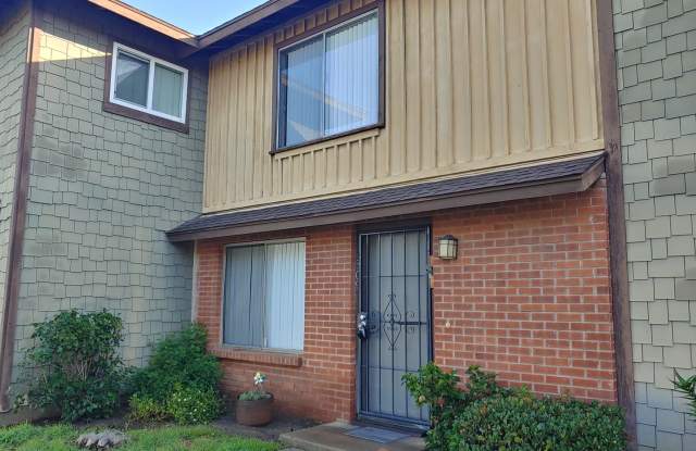 Now Leasing – Beautiful 3 Bedroom Townhome in Central El Cajon! photos photos