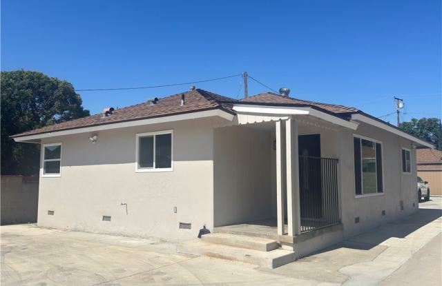 5830 N Vista Street photos photos