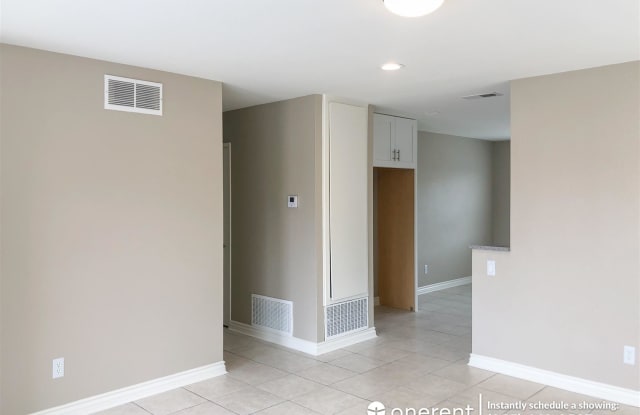 8690 Aquarius Dr - 8690 Aquarius Drive, San Diego, CA 92126