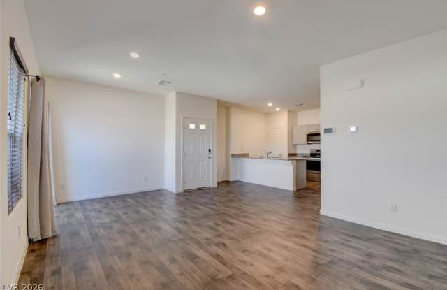 4234 Lunar Canyon Avenue Gallery 3