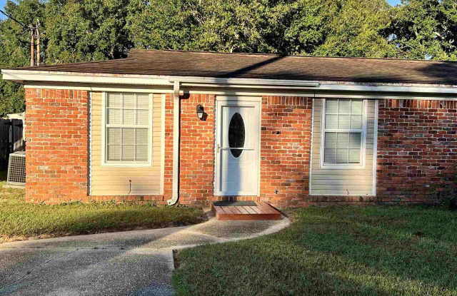 3155 Patricia Dr Gallery 1