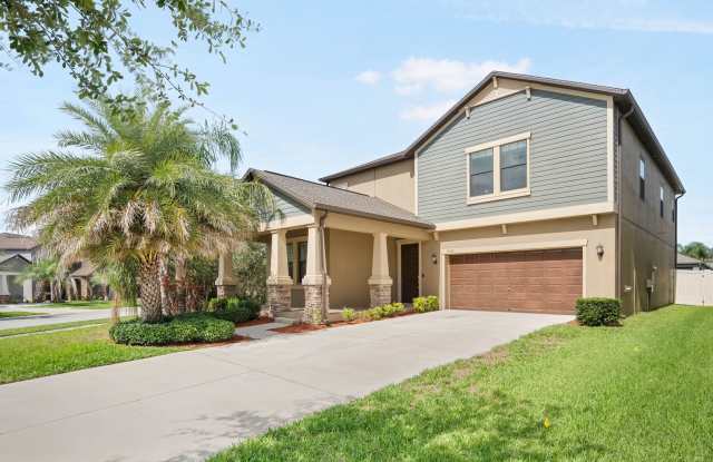 Larger well laid out 5 BDS/ 3 BTHS home in amenity rich community close to all! photos photos