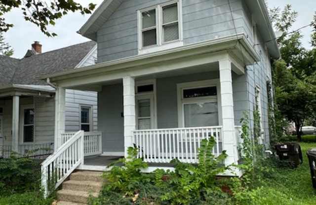 Section 8 Vouchers accepted for 2 Bedroom / 1 Bathroom House photos photos