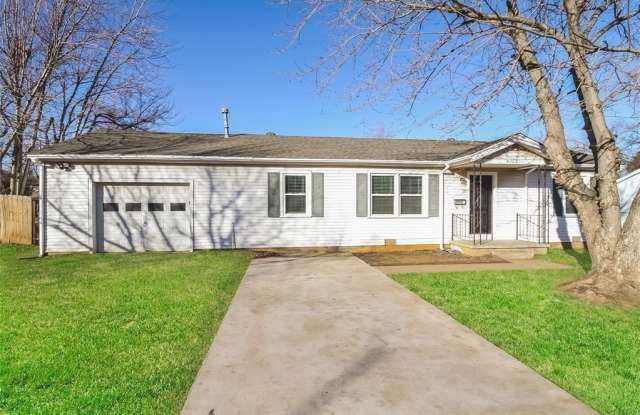 4205 SE 41st Street photos photos
