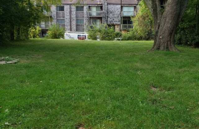 3 bedroom, 2 bath House: Available August 2027! Gallery 4